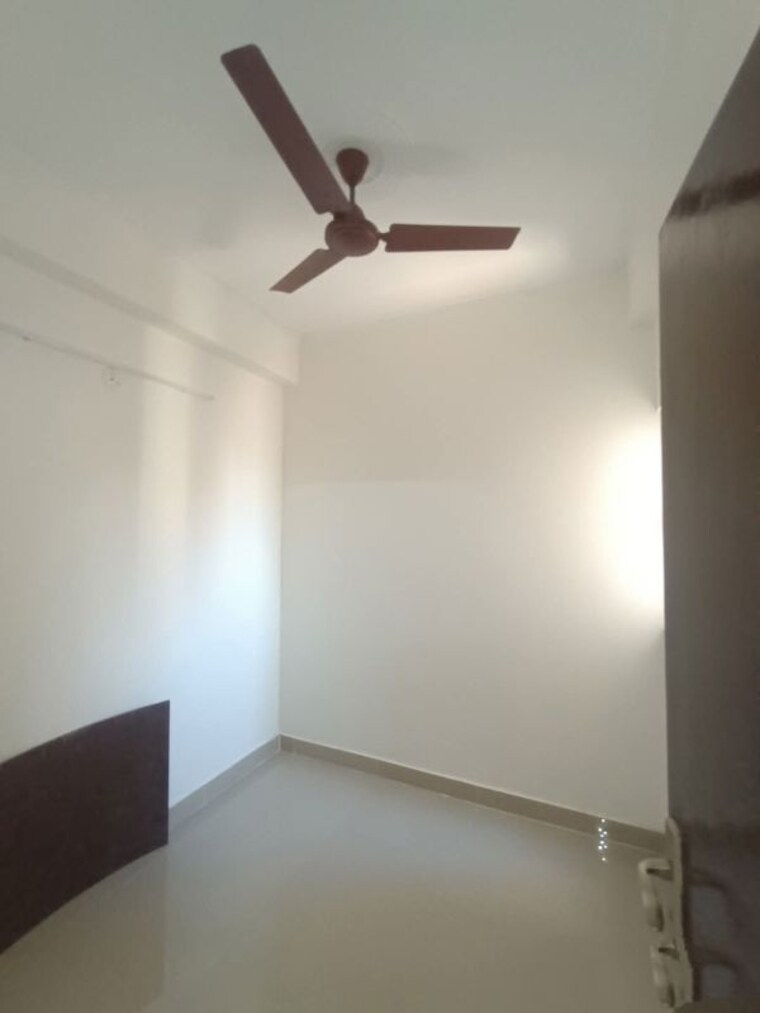 Room, amrapali-terrace-homes 2.5 Bedroom 940 Sq.Ft. Apartment In Tech Zone 4 Greater Noida Greater Noida 9584535