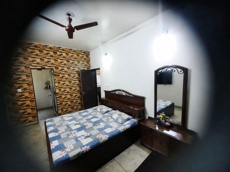 Bedroom, jasola 2 Bedroom 100 Sq.Yd. Builder Floor In Jasola Delhi 10258104