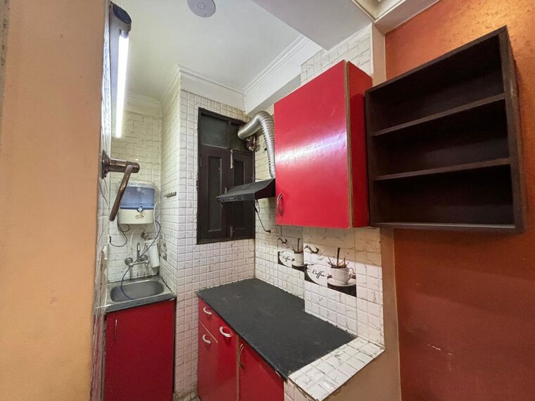 Kitchen, freedom fighters enclave 1 Bedroom 450 Sq.Ft. Apartment In Freedom Fighters Enclave Delhi 10258119