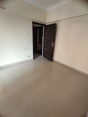 Room in 2 BHK Apartment at K Raheja Heights, Malad East – for Rent