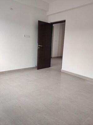 Room in 3 BHK Apartment at Creative Nagar, Ecil – for Sale