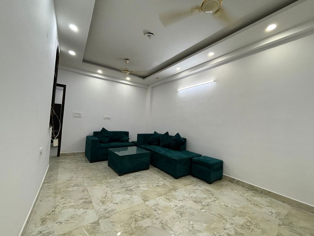 2 BHK + Pooja Room Builder Floor For Rent in Saket