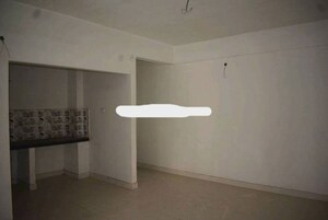 Room in 3 BHK Apartment at Kolkatta Gpo – for Sale