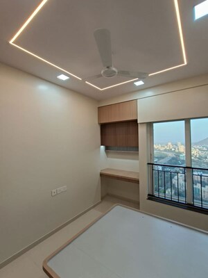 Room in 2 BHK Apartment at Rustomjee Urbania Azziano, Thane West – for Rent