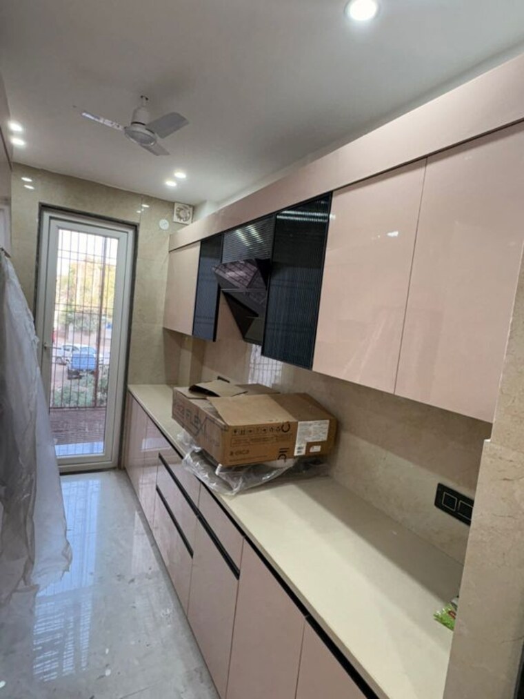 Kitchen, sector 46 3 Bedroom 200 Sq.Yd. Builder Floor In Sector 46 Gurgaon 10258278