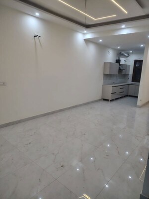 Kitchen in 3 BHK Builder Floor at Pir Machalla – for Sale