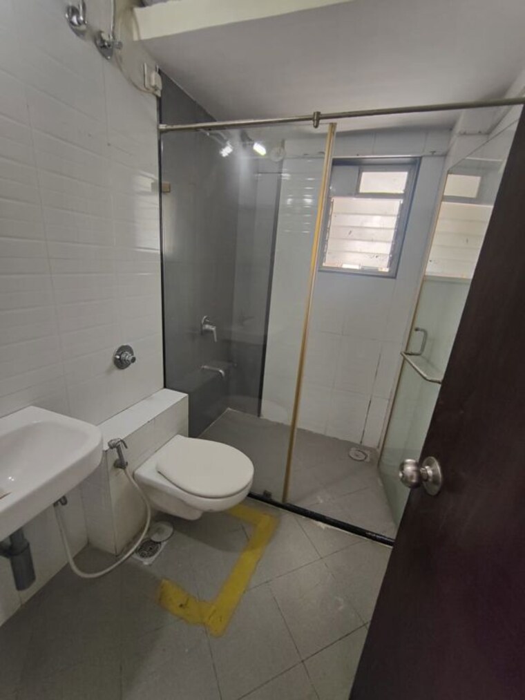 Bathroom, sanjona-abhilash 3 Bedroom 1365 Sq.Ft. Apartment In Chembur Mumbai 10257873