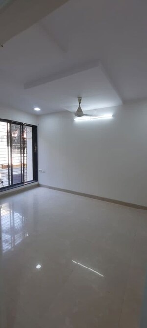 Bedroom in 3 BHK Apartment at Shree Niketan Annexe, Chembur – for Rent