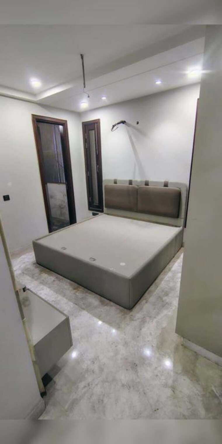 Bathroom, rohini sector 16 3 Bedroom 1150 Sq.Ft. Builder Floor In Rohini Sector 16 Delhi 10258311