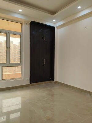 Room in 2 BHK Apartment at Supertech Ecovillage II, Sector 16b Greater Noida – for Rent