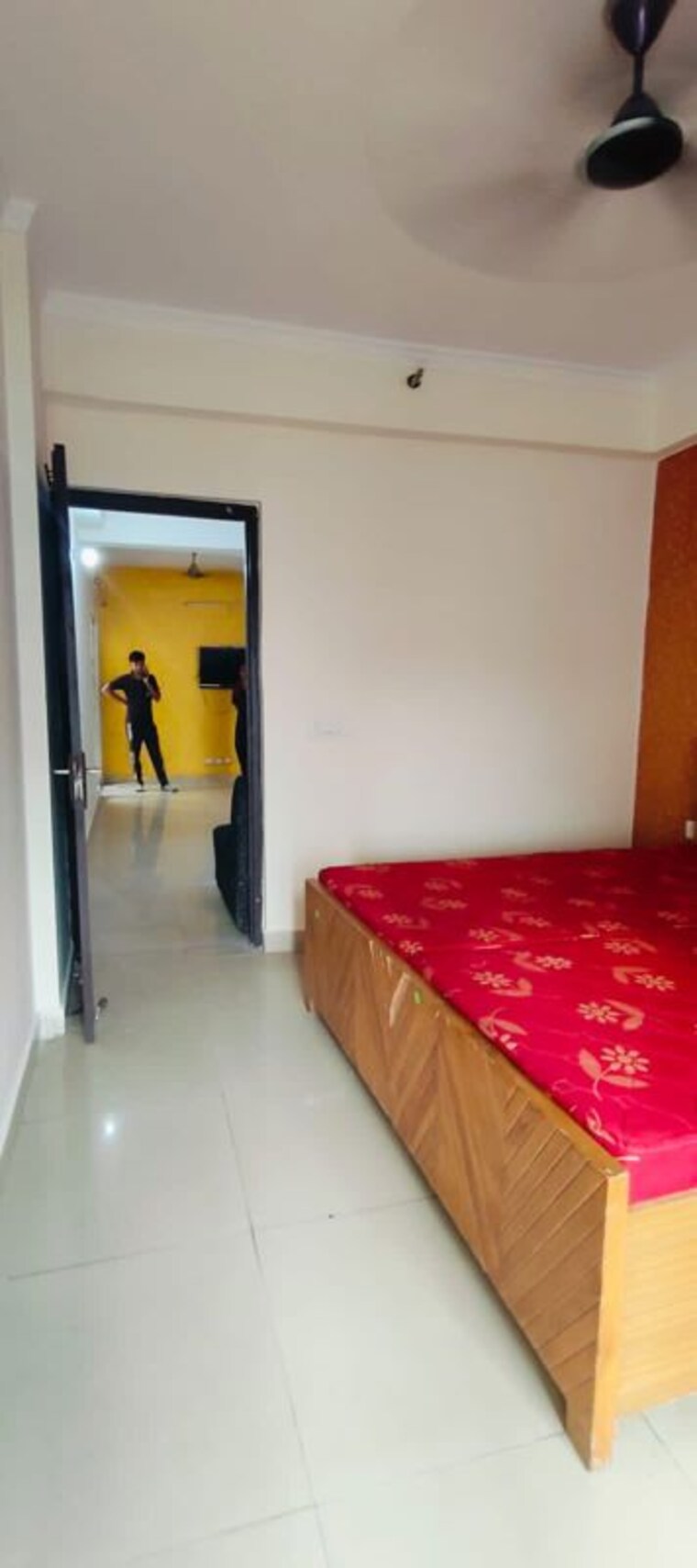 Room, aims-golf-city 3 Bedroom 1350 Sq.Ft. Apartment In Sector 75 Noida 10258365