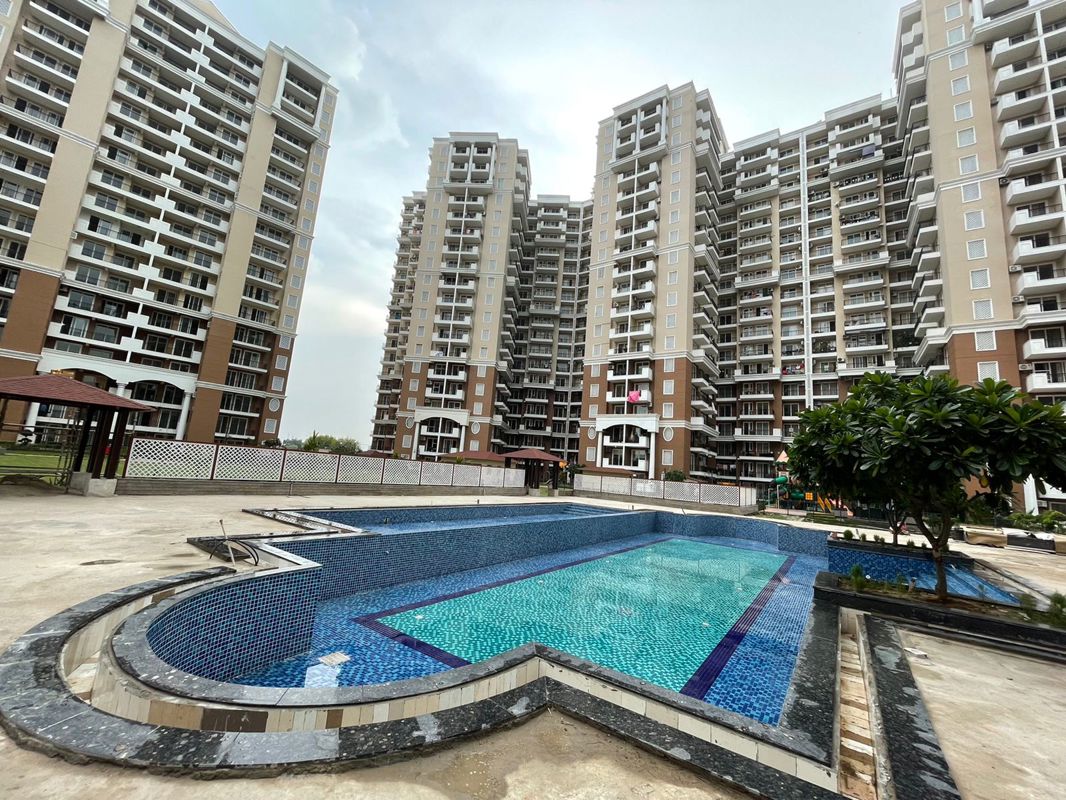 2 BHK Apartment For Sale in Ambika Florence Park