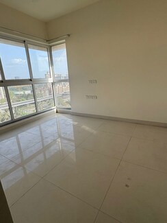 1.5 BHK + Extra Room Apartment For Rent in Sheth Avante