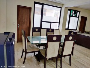 Room in 4 BHK Apartment at Ivory County, Sector 115 – for Sale