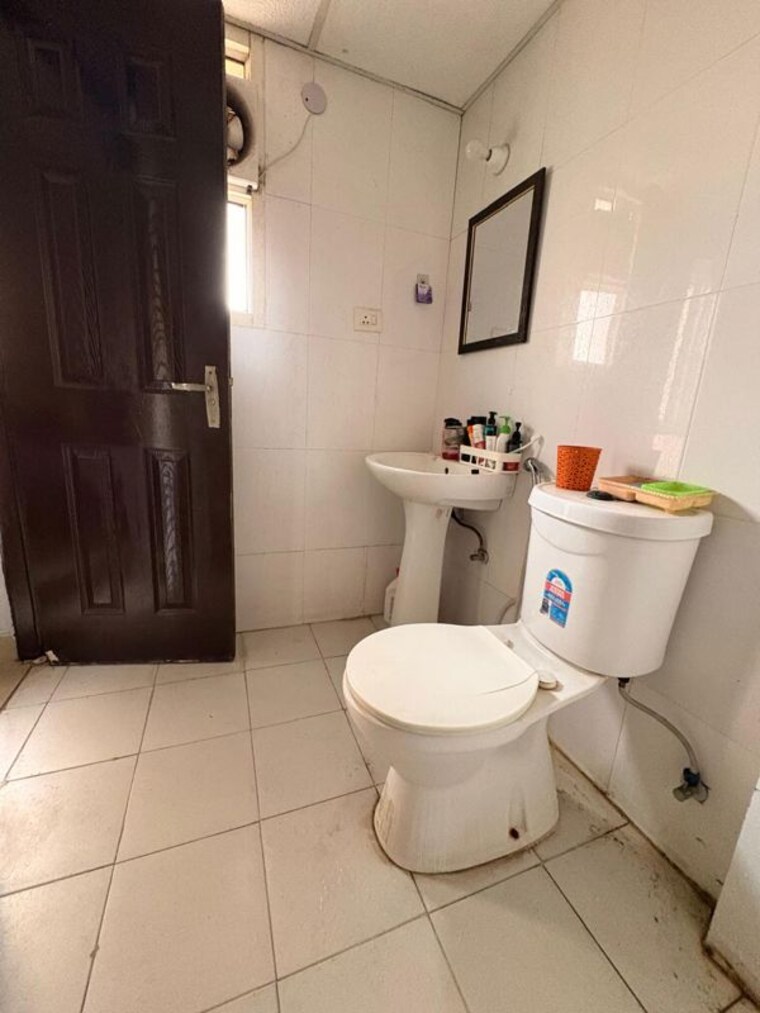 Bathroom, supertech-cape-town 2 Bedroom 1290 Sq.Ft. Apartment In Sector 74 Noida 10258508