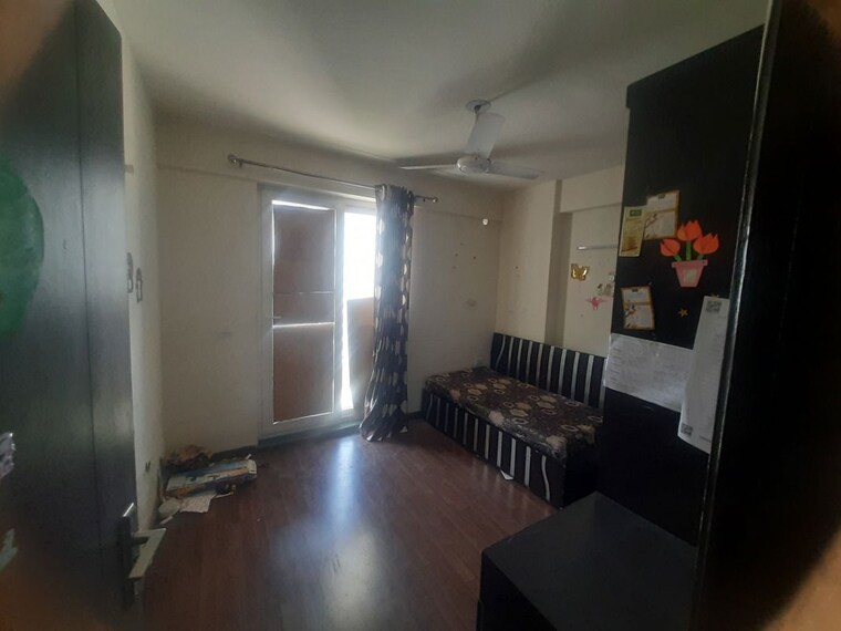 Living Room, bptp-discovery-park 3 Bedroom 1869 Sq.Ft. Apartment In Sector 80 Faridabad 10258664