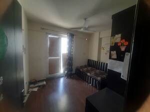 Living Room in 3 BHK Apartment at BPTP Discovery Park, Sector 80 – for Sale