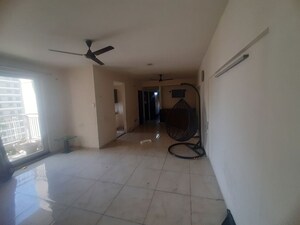 Room in 3 BHK Apartment at BPTP Discovery Park, Sector 80 – for Sale
