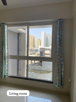 2 BHK Apartment For Rent in Sheth Zuri