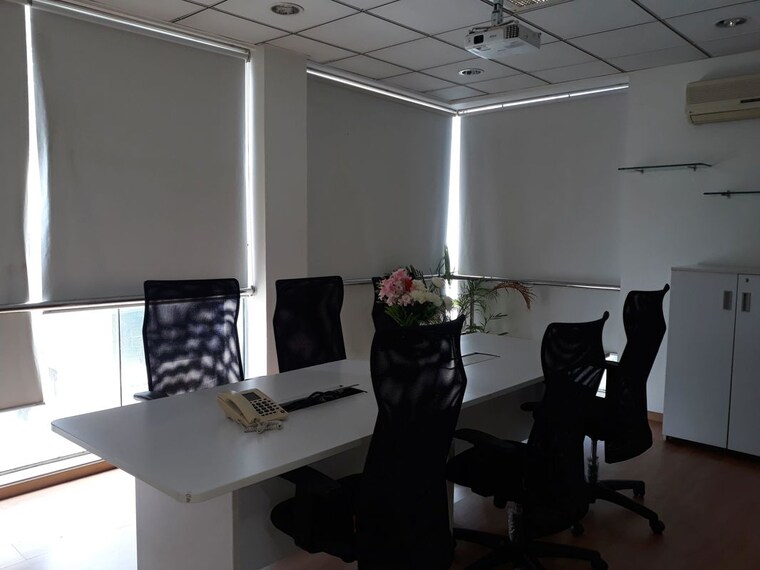 undefined, race course road Commercial Office Space 1800 Sq.Ft. In Race Course Road Indore 10258686