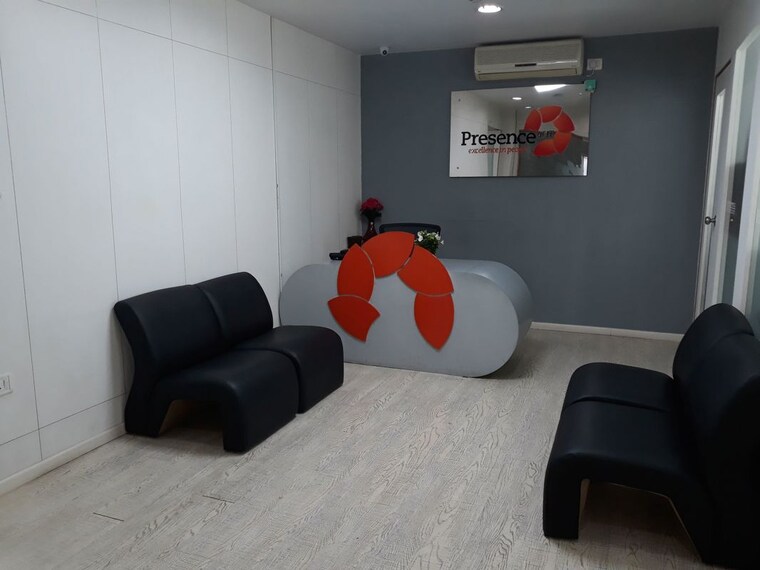 undefined, race course road Commercial Office Space 1800 Sq.Ft. In Race Course Road Indore 10258686