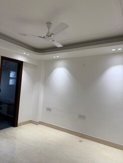 4 BHK + Servant Room Apartment For Sale in Tata Primanti-Tower Residences