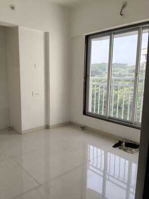 Room in 2 BHK Apartment at Sigma Emerald, Santacruz East – for Rent