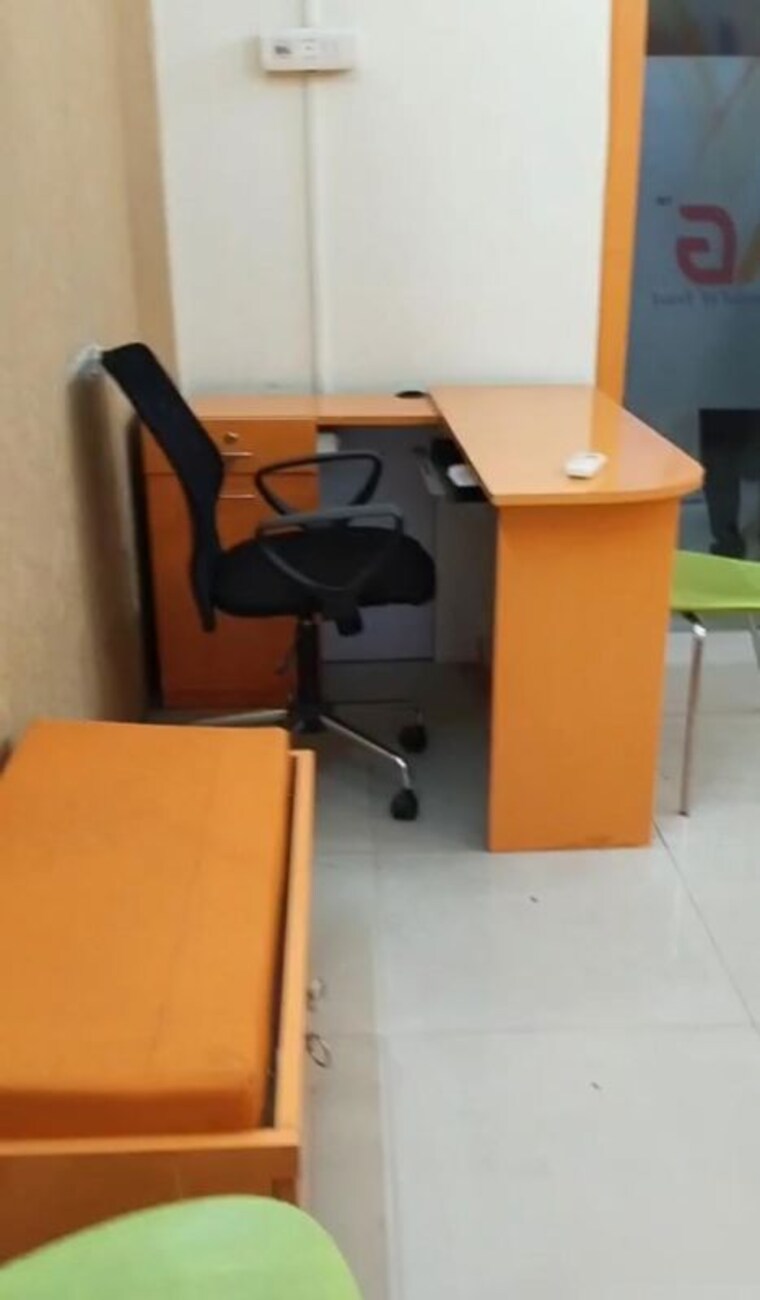Team Area, bbd bagh Commercial Office Space 350 Sq.Ft. In Bbd Bagh Kolkata 10258875