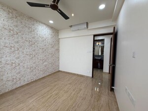 Room in 3 BHK Apartment at VTP Leonara, Mahalunge – for Rent