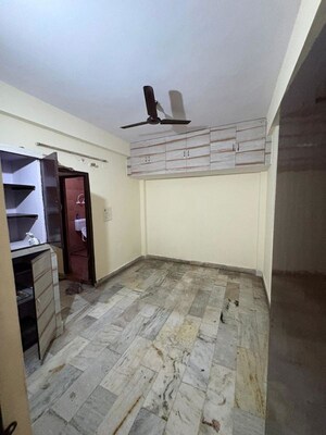 1 BHK Apartment For Rent in Shalimar Garden Extension I
