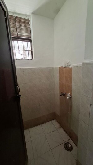 Bathroom in 1 BHK Apartment at Sector 10 Greater Noida – for Sale