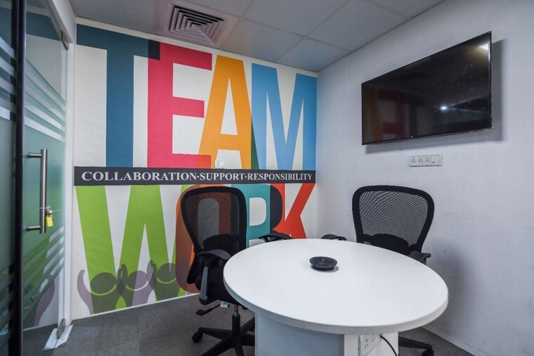 undefined, south tukoganj Commercial Office Space 1000 Sq.Ft. In South Tukoganj Indore 10259328