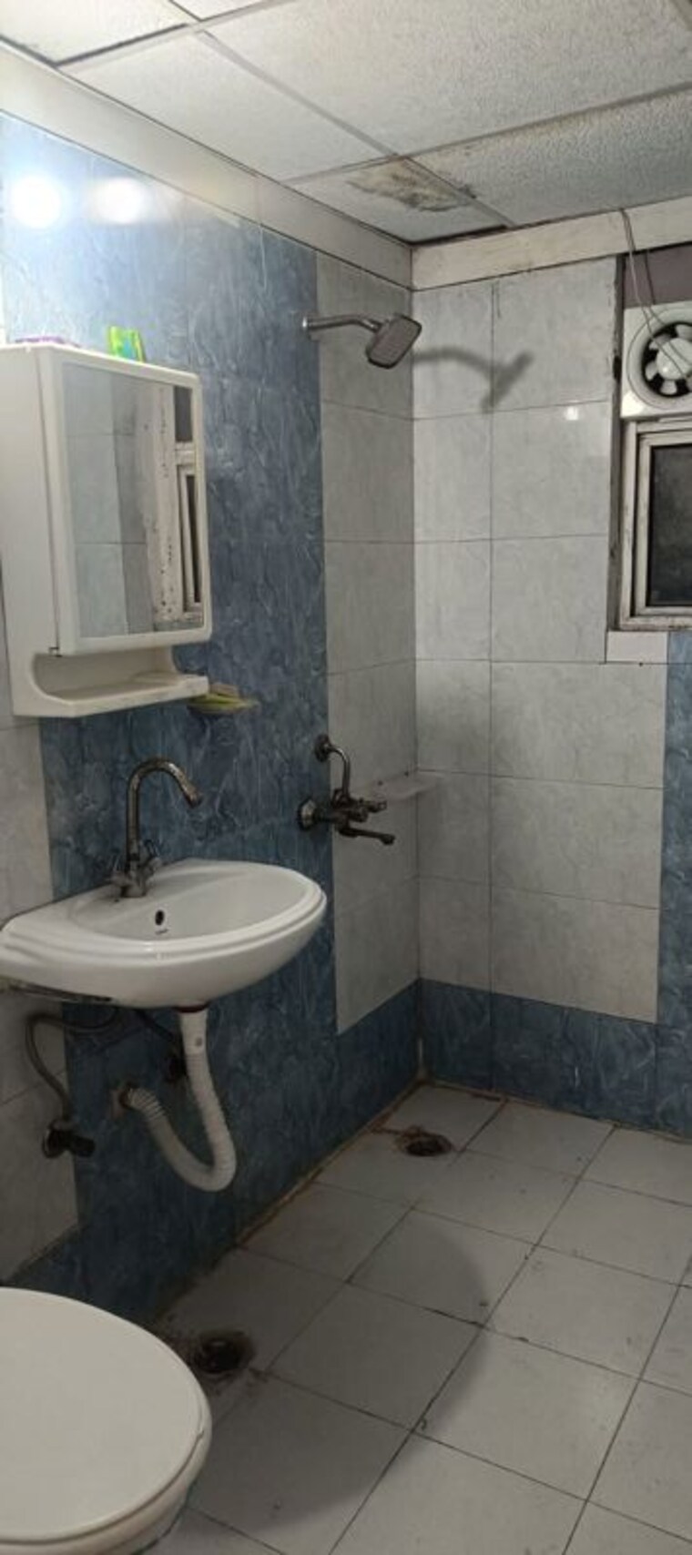 Bathroom, gardenia-gateway 2.5 Bedroom 1050 Sq.Ft. Apartment In Sector 75 Noida 10259315