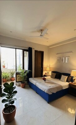 3 BHK + Servant Room Builder Floor For Sale in DLF Phase II