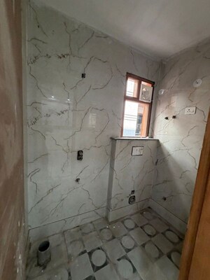 Bathroom in 2 BHK Apartment at Palm Residency Chhatarpur, Chattarpur – for Rent