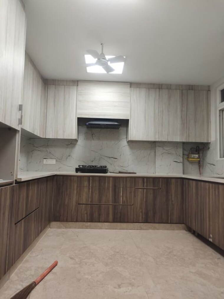 Kitchen, east of kailash 4 Bedroom 2200 Sq.Ft. Builder Floor In East Of Kailash Delhi 10259476