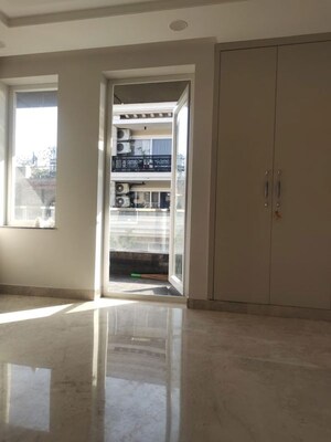 Room in 4 BHK Builder Floor at East Of Kailash – for Rent