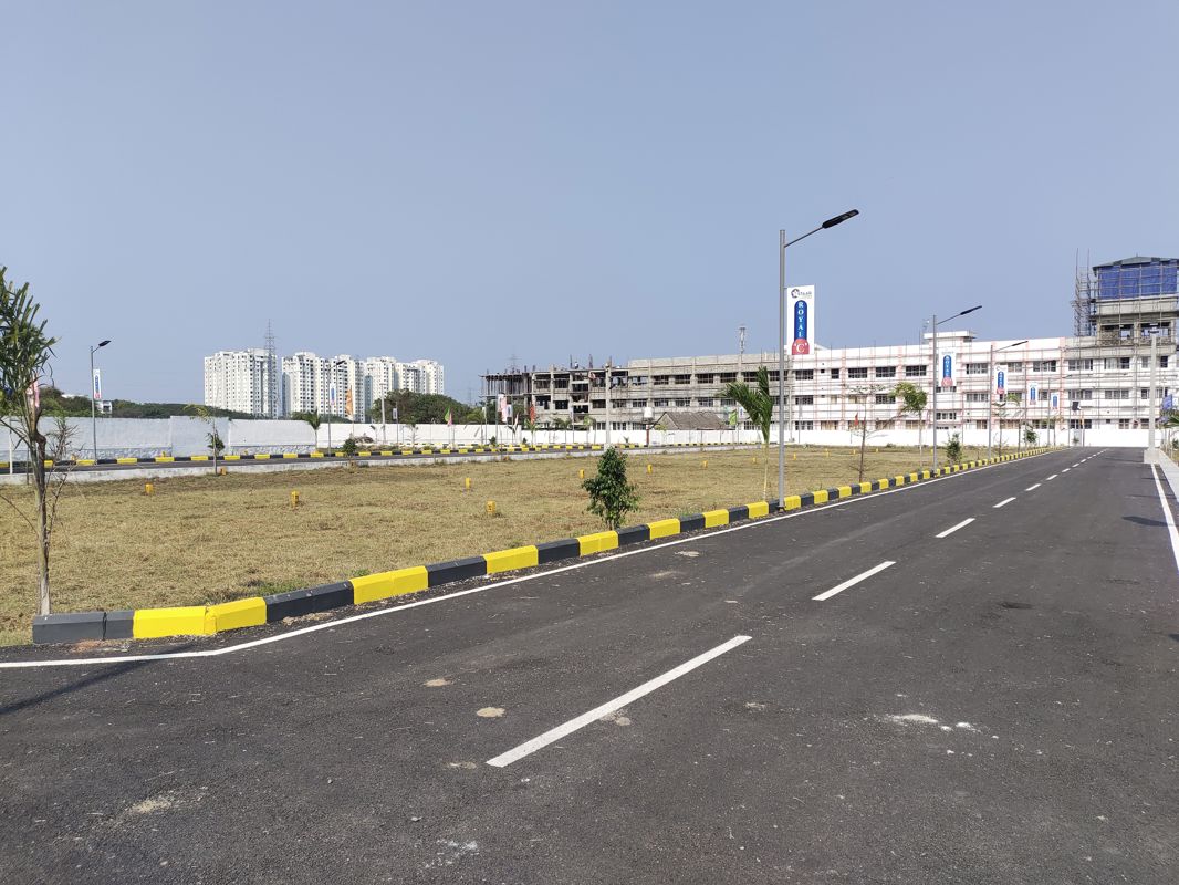 Plot For Sale in Kelambakkam