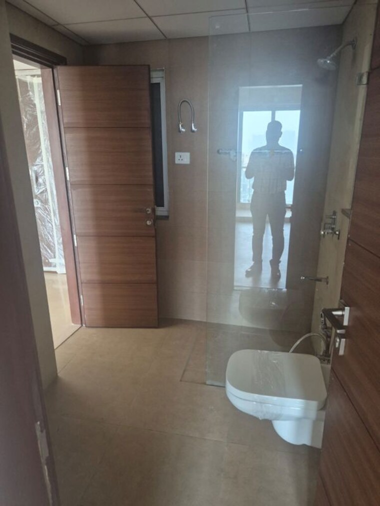 Bathroom, godrej-meridien 4 Bedroom 2720 Sq.Ft. Apartment In Sector 106 Gurgaon 10259623