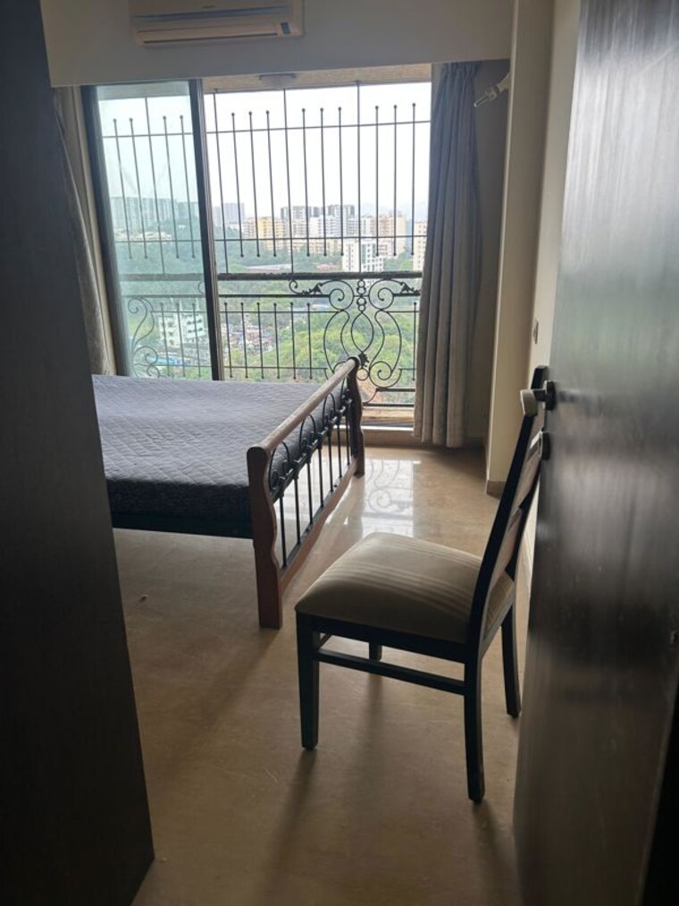 Balcony, lake-primrose 3 Bedroom 1500 Sq.Ft. Apartment In Powai Mumbai 10259584