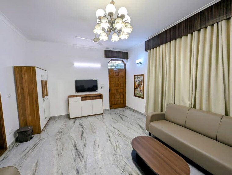 Bedroom, srs-pearl-heights 3 Bedroom 250 Sq.Yd. Apartment In Sector 87 Faridabad 10259549