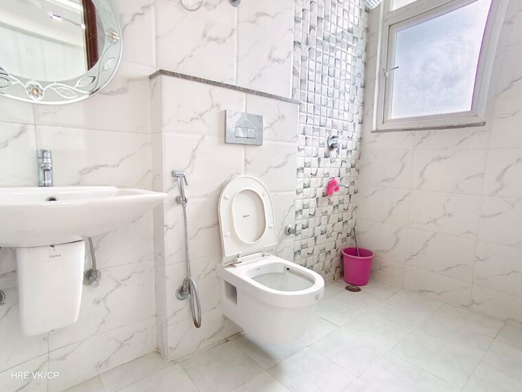 Bathroom, palm-residency-chhatarpur 3.5 Bedroom 1350 Sq.Ft. Apartment In Chattarpur Delhi 10259697