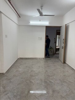 1 BHK + Extra Room Apartment For Rent in Shraddha Panache