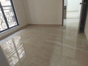 Room in 1 BHK Apartment at Veeramani Radiant 59, Andheri East – for Rent