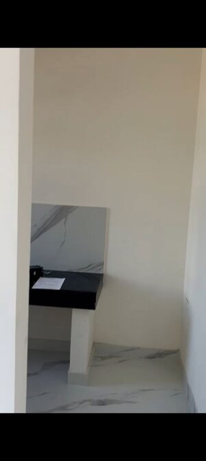 Furnished Amenities in 2.5 BHK Apartment at M3M Soulitude, Sector 89 – for Rent