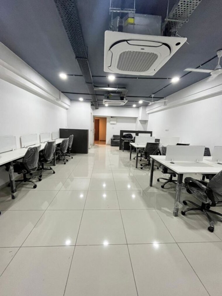 Team Area, shyamal Commercial Office Space 1226 Sq.Ft. In Shyamal Ahmedabad 10260059
