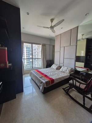 Bedroom in 2 BHK Apartment at Bandra West – for Rent