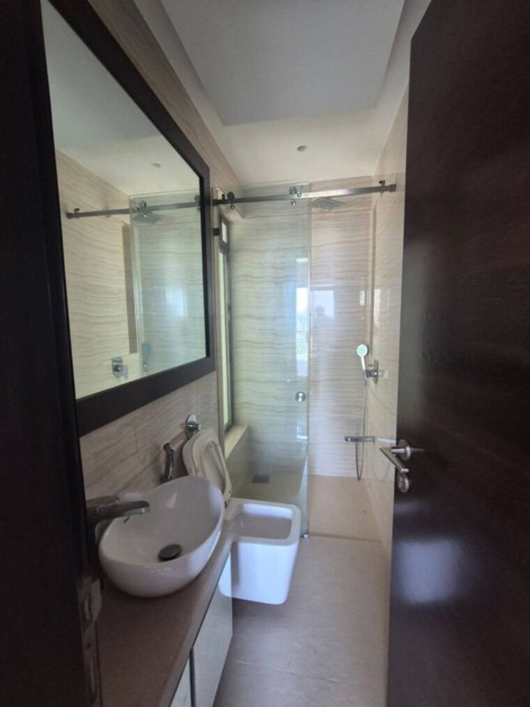 Bathroom, bandra west 2 Bedroom 800 Sq.Ft. Apartment In Bandra West Mumbai 10260177
