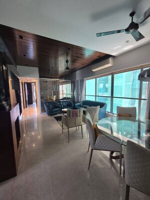 2 BHK Apartment For Rent in Bandra West