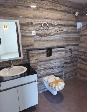 Attached Bathroom in 4 BHK Apartment at Omaxe Lake, North Mullanpur – for Sale